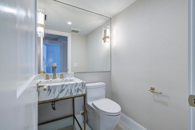 529 S Flagler Drive 18e, West Palm Beach, FL 33401