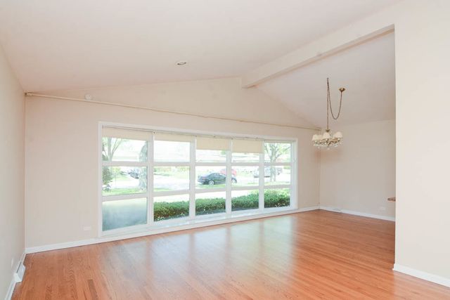 8117 Central Avenue, Morton Grove, IL 60053