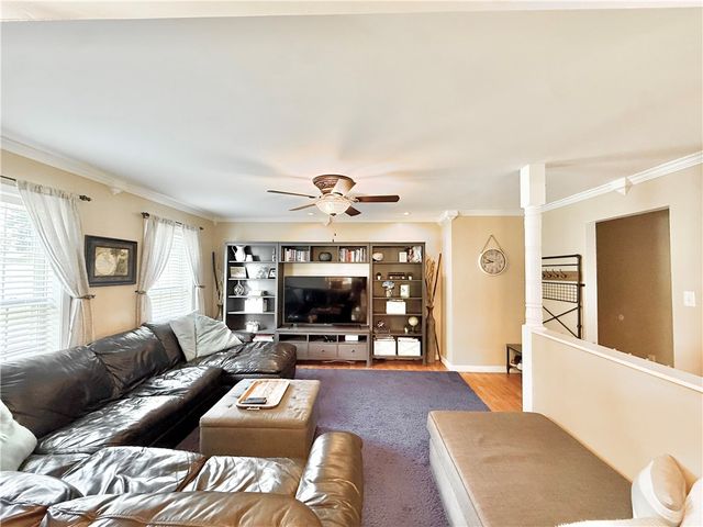 3745 Mitchell Rd, Neshannock Twp, PA 16105