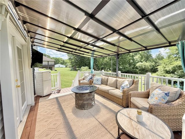 3745 Mitchell Rd, Neshannock Twp, PA 16105