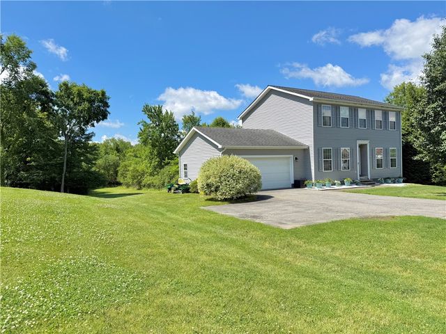 3745 Mitchell Rd, Neshannock Twp, PA 16105
