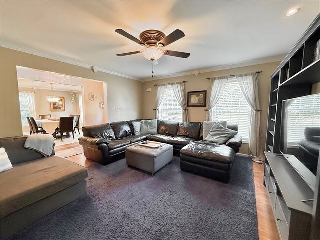3745 Mitchell Rd, Neshannock Twp, PA 16105