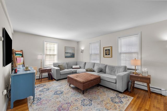 38 Brook St, Georgetown, MA 01833