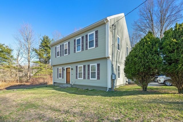 38 Brook St, Georgetown, MA 01833