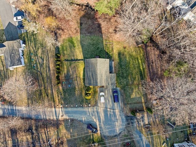 38 Brook St, Georgetown, MA 01833