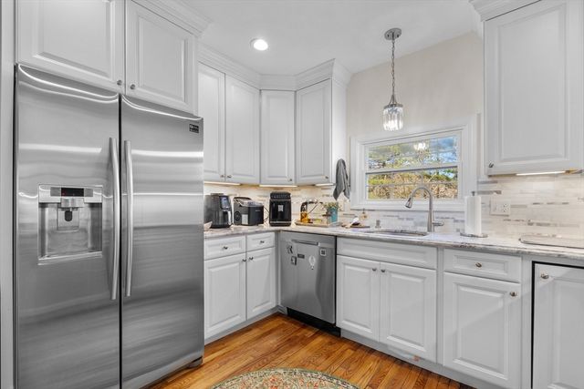 38 Brook St, Georgetown, MA 01833