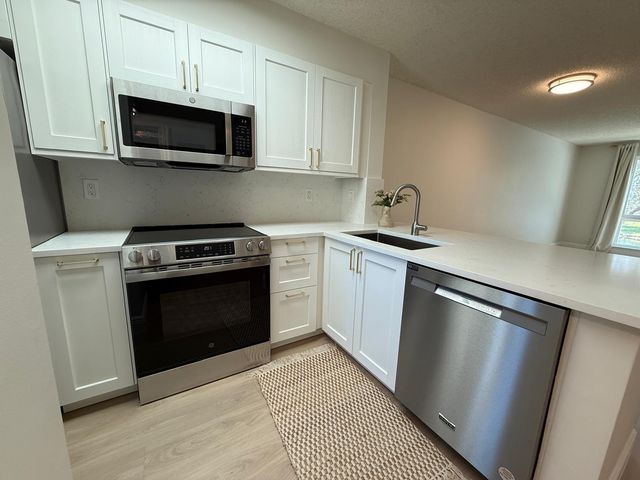 2106 S Cypress Bend Drive 210, Pompano Beach, FL 33069