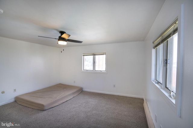 17 SUNSET RD, Lewistown, PA 17044