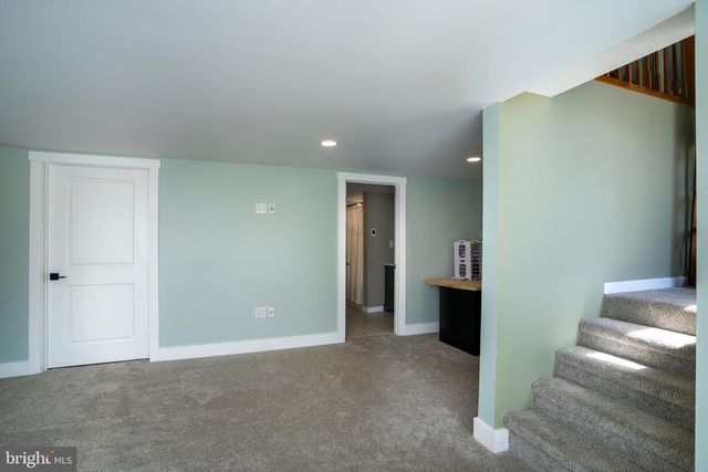 17 SUNSET RD, Lewistown, PA 17044