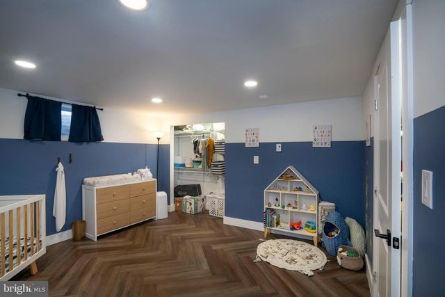 17 SUNSET RD, Lewistown, PA 17044