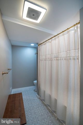 17 SUNSET RD, Lewistown, PA 17044