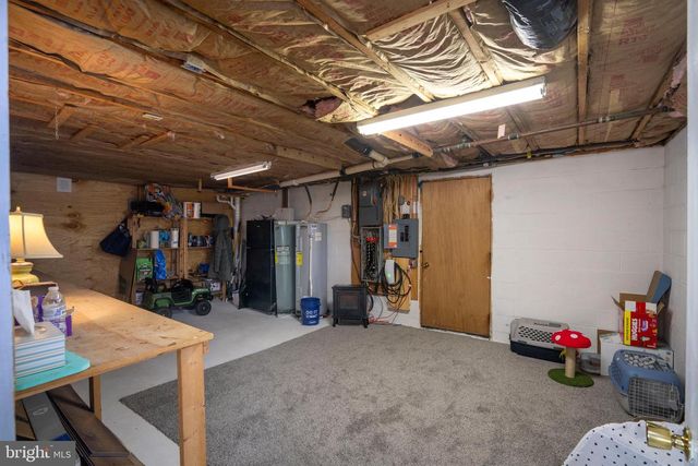 17 SUNSET RD, Lewistown, PA 17044