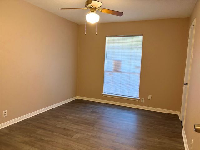 13351 Hollypark Drive, Houston, TX 77015