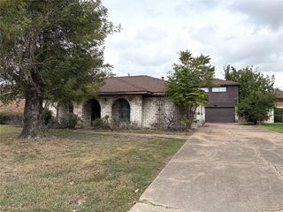 13351 Hollypark Drive, Houston, TX 77015