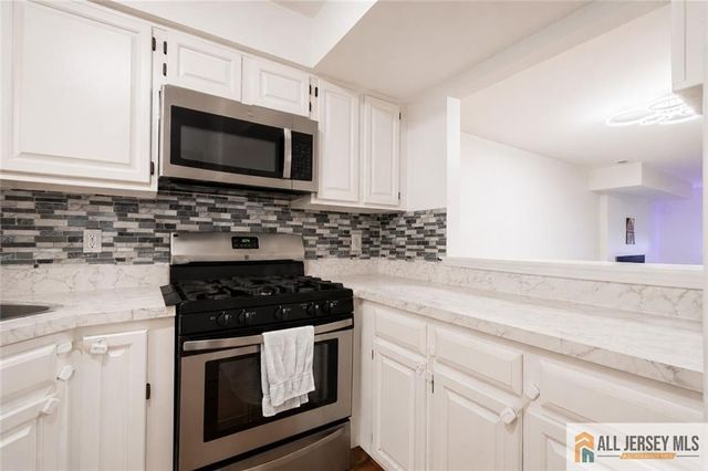 2403 Jesse Way 2403, Piscataway, NJ 08854