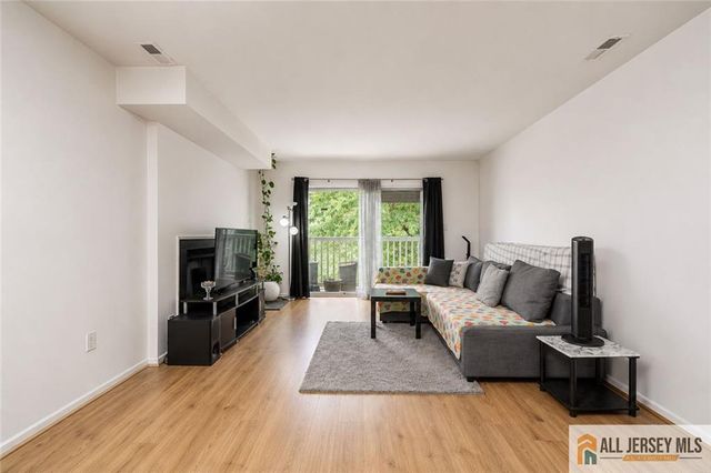 2403 Jesse Way 2403, Piscataway, NJ 08854