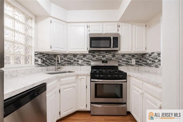 2403 Jesse Way 2403, Piscataway, NJ 08854
