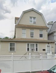 13501 87th Avenue 1, Richmond Hill, NY 11418