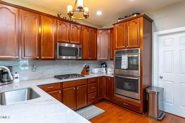 101 Goose Rock, Holly Springs, NC 27540