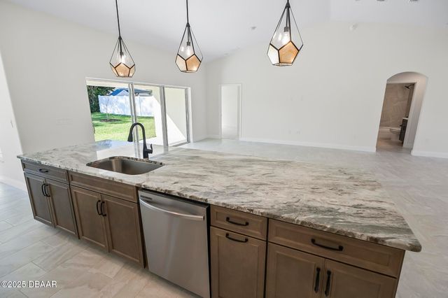 10 Renworth Place, Palm Coast, FL 32164