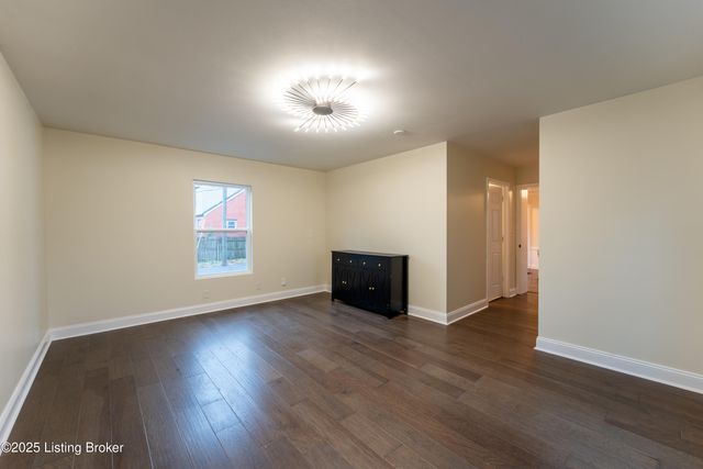 4435 Taylorsville Rd, Louisville, KY 40220