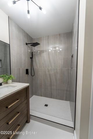 4435 Taylorsville Rd, Louisville, KY 40220