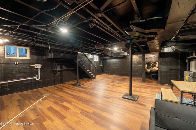 4435 Taylorsville Rd, Louisville, KY 40220