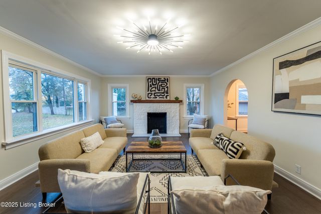 4435 Taylorsville Rd, Louisville, KY 40220