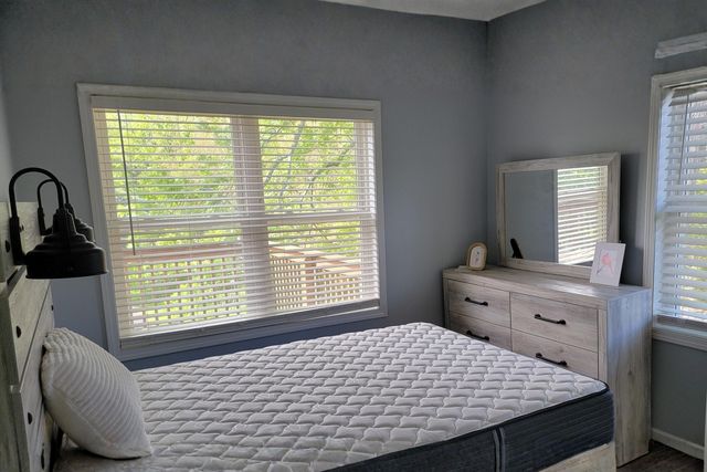 7374 North Shore Drive 17, South Haven, MI 49090