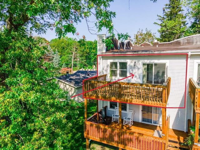 7374 North Shore Drive 17, South Haven, MI 49090
