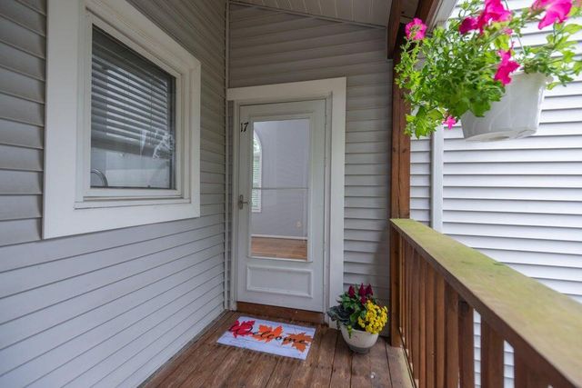 7374 North Shore Drive 17, South Haven, MI 49090