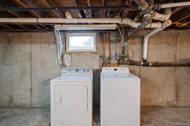 125 Lower Sheep Pasture Road, East Setauket, NY 11733