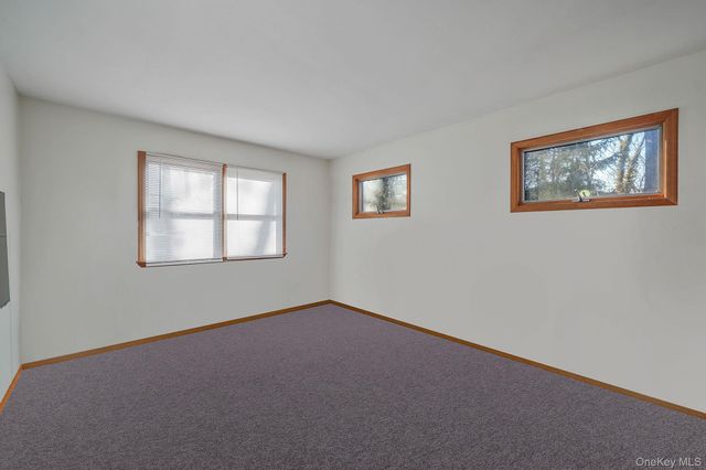 125 Lower Sheep Pasture Road, East Setauket, NY 11733