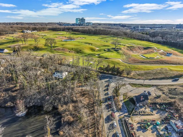 125 Lower Sheep Pasture Road, East Setauket, NY 11733