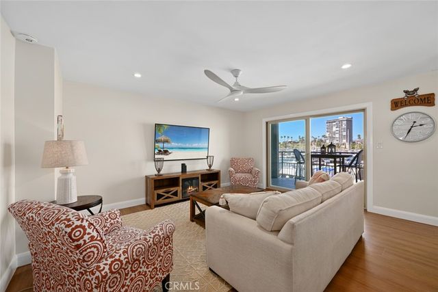 1202 N Pacific Street 206B, Oceanside, CA 92054