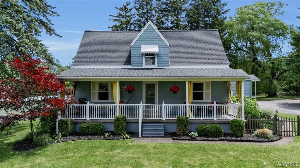 720 Aurora Street, Lancaster, NY 14086