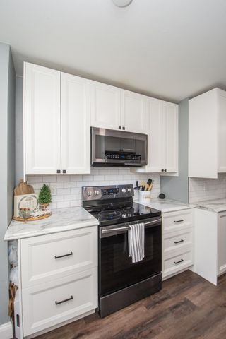 921 9th Street N, Moorhead, MN 56560