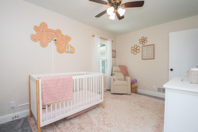 921 9th Street N, Moorhead, MN 56560