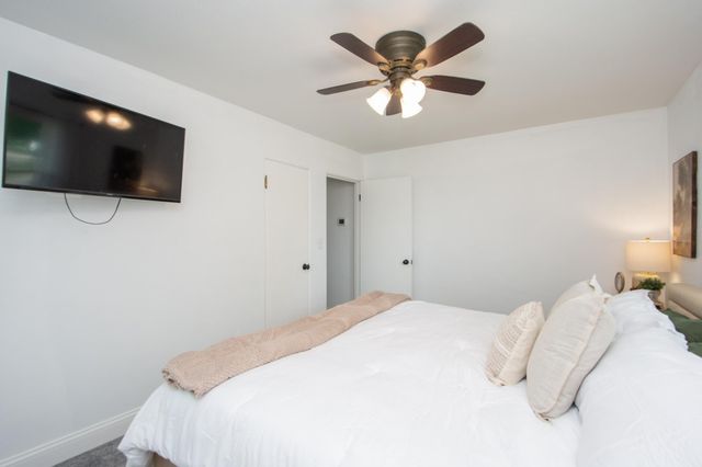 921 9th Street N, Moorhead, MN 56560