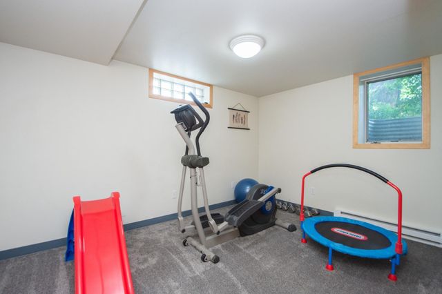 921 9th Street N, Moorhead, MN 56560