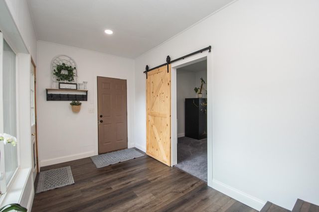 921 9th Street N, Moorhead, MN 56560