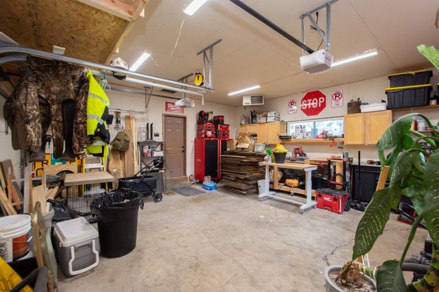 921 9th Street N, Moorhead, MN 56560