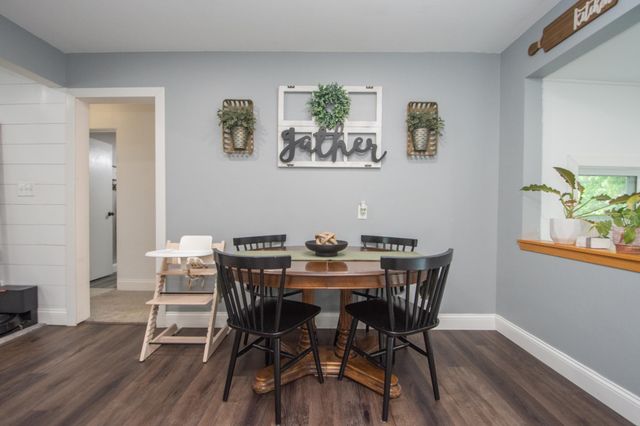 921 9th Street N, Moorhead, MN 56560