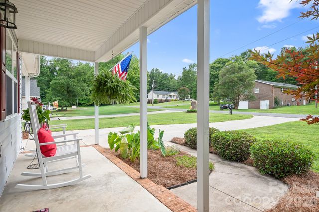 218 Vernon Street, Cherryville, NC 28021