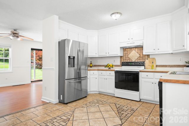218 Vernon Street, Cherryville, NC 28021