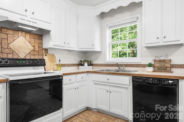 218 Vernon Street, Cherryville, NC 28021