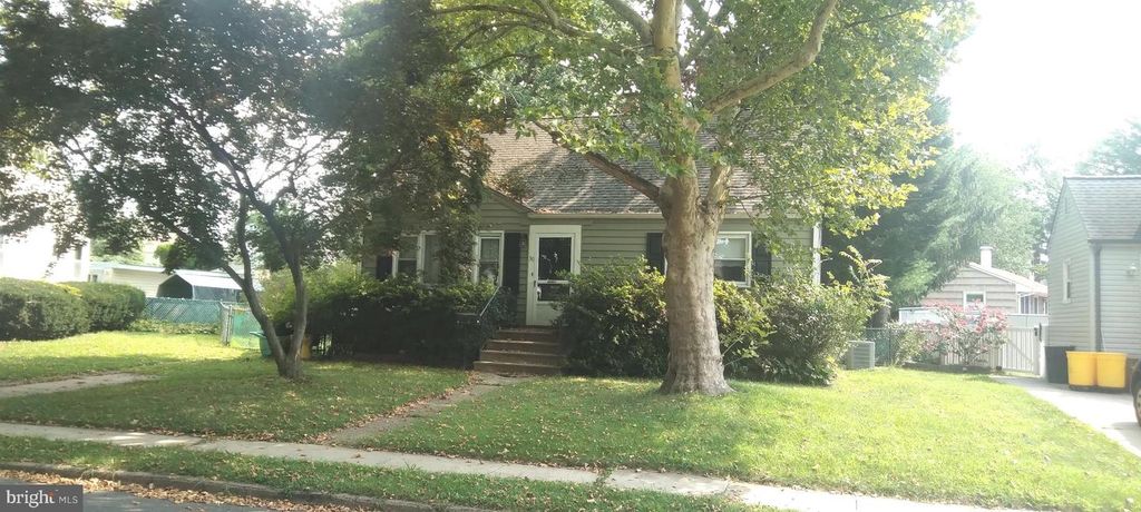 30 KENWOOD TER, HAMILTON, NJ 08610 — exterior