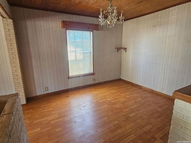 118 W Vestal, San Antonio, TX 78221