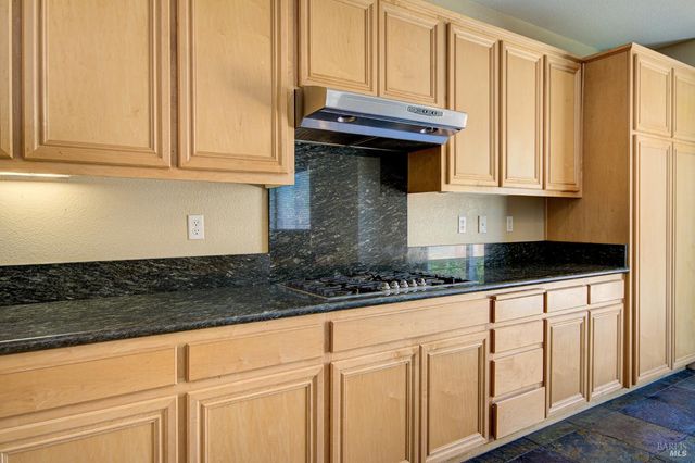 7245 Willow Creek Cir, Vallejo, CA 94591