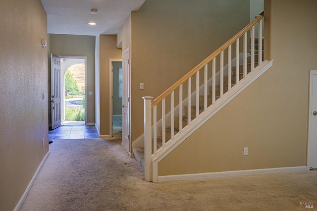 7245 Willow Creek Cir, Vallejo, CA 94591
